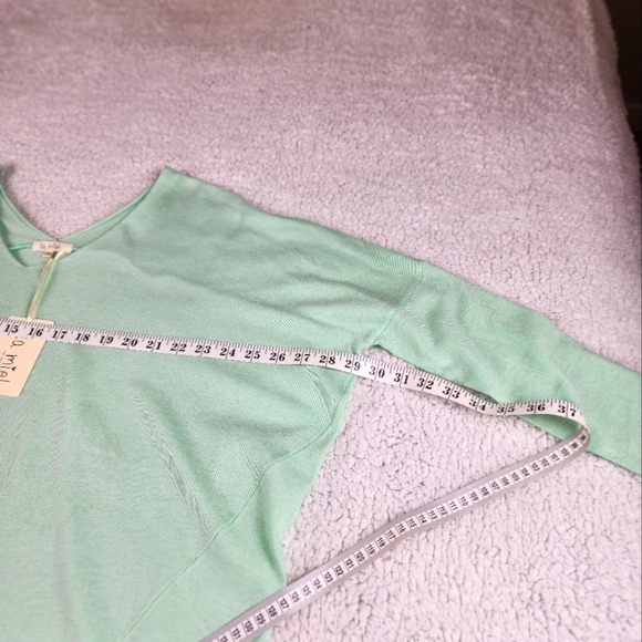 La Miel NWT Mint Slouchy V-Neck Pull-Over Sweater Size S/M - Picture 8 of 8